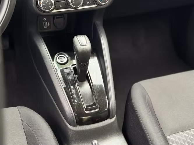 Nissan versa - Imagen 17