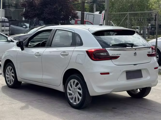 SUZUKI BALENO - Imagen 7