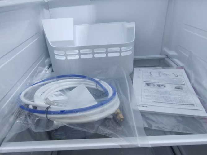 Refrigerador 628L syde by side RS60T5200B1
