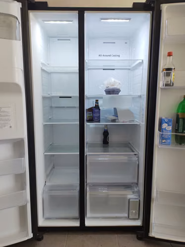 Refrigerador 628L syde by side RS60T5200B1