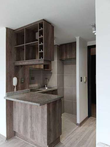 Arriendo estudio con bodega en Estación Central (187016)
