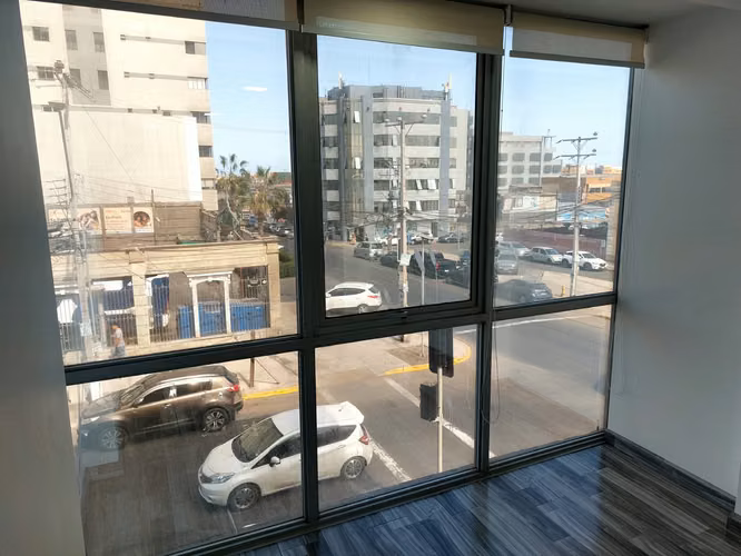 Oficina Central Frente a Tribunales Iquique