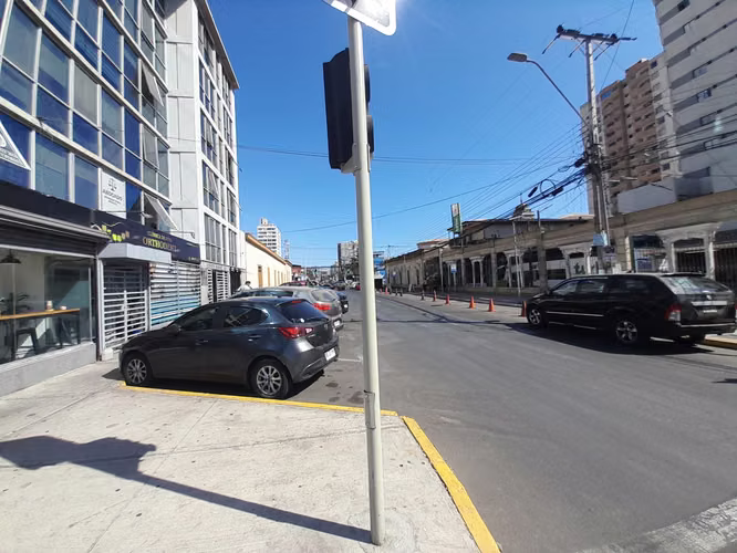 Oficina Central Frente a Tribunales Iquique