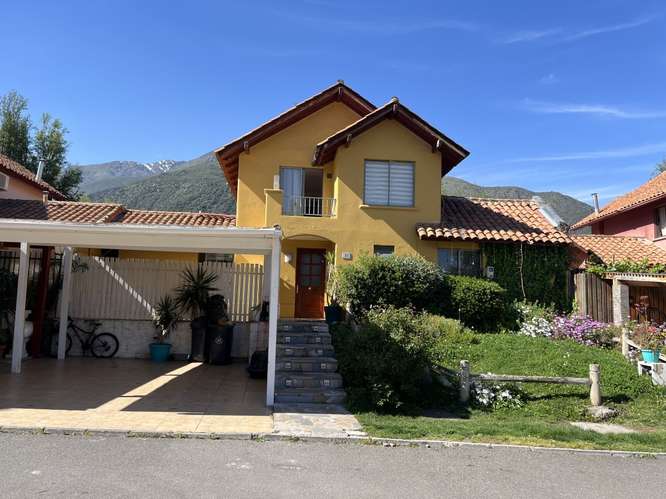 GRAN CASA AMPLIADA EN HACIENDA EL PEÑÓN, PUENTE AL