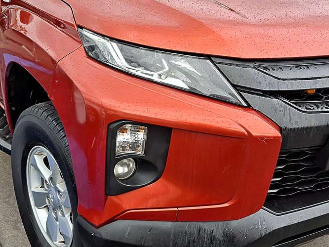 MITSUBISHI L200 2022 - Imagen 4