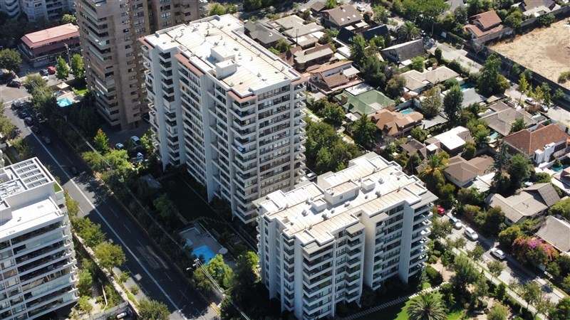 Departamento en venta de 4 dorm. en Las Condes - Imagen 2