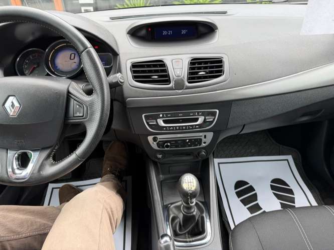 RENAULT MEGANE III 2.0 MT6 2013