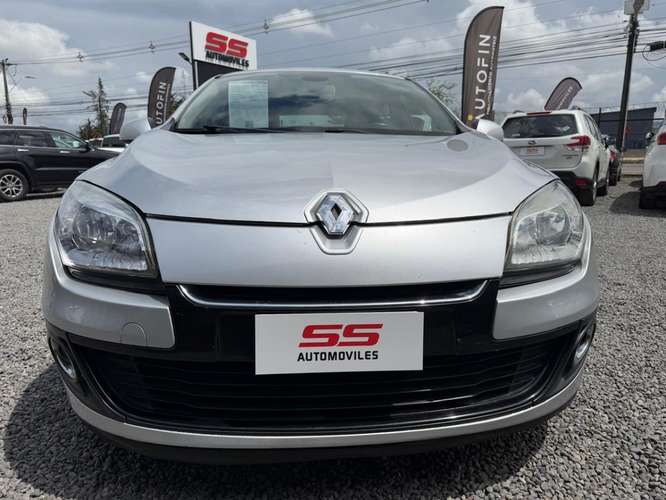 RENAULT MEGANE III 2.0 MT6 2013