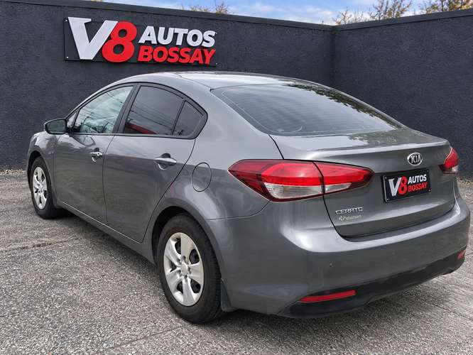 KIA CERATO EX 2017 - Imagen 4