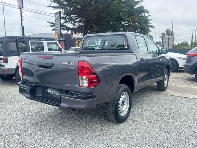 TOYOTA HILUX 2021 - Imagen 3