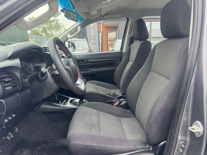 TOYOTA HILUX 2021 - Imagen 6