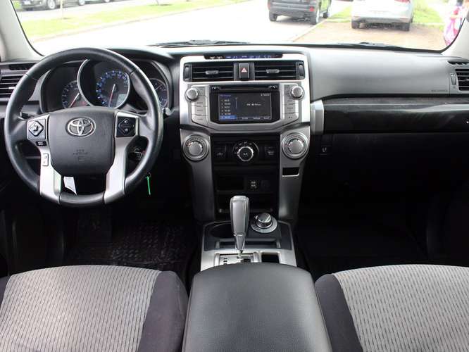 TOYOTA 4 RUNNER 4.0 SR5 4X4 AT 2019 - Imagen 9