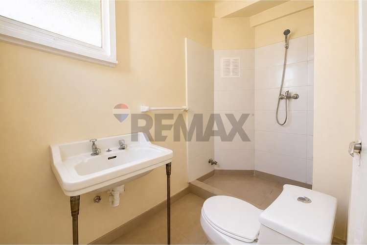 Venta amplio depto en stgo | metro b. artes - Imagen 6