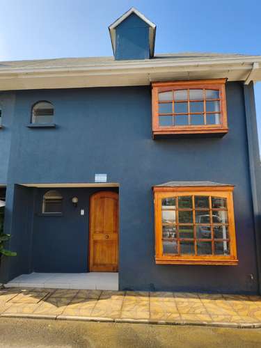 CLP 950000  LINDA CASA ARRIENDO LA FLORIDA CALLE URUGUAY
