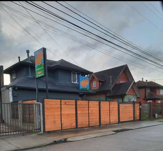 SE ARRIENDA CASA CON AMPLIOS ESPACIOS EN VALLE VOLCANES