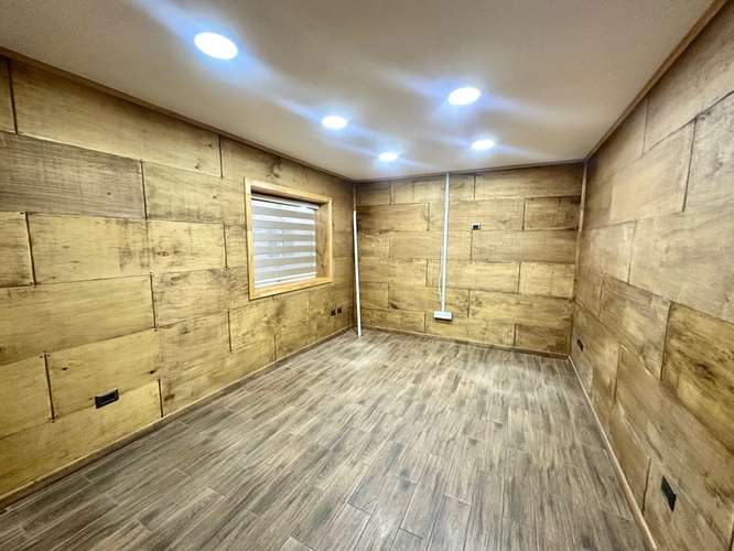 OFICINAS Y BODEGA CON AMPLIO ESTACIONAMIENTO EN VALDIVIA