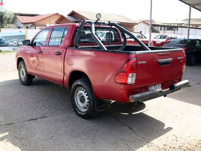 TOYOTA HILUX 2025 - Imagen 9