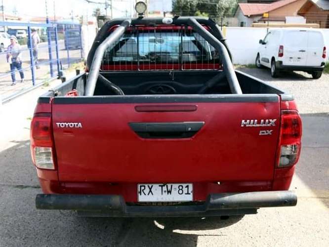 TOYOTA HILUX 2025 - Imagen 8