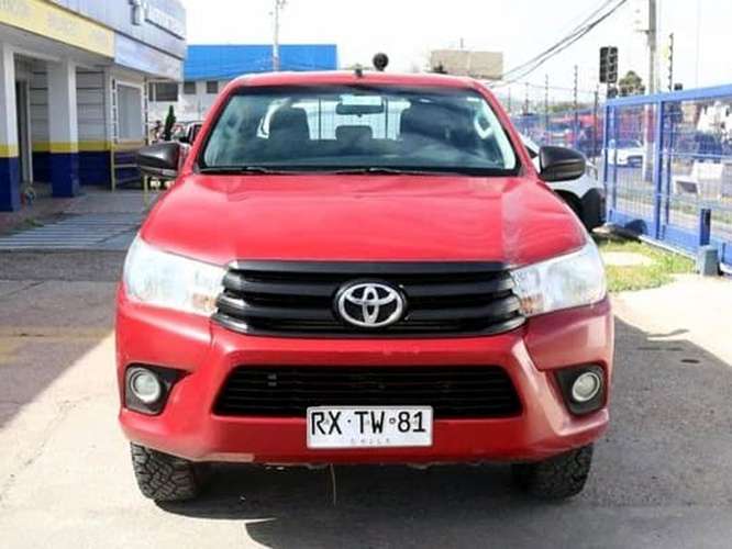 TOYOTA HILUX 2025 - Imagen 2