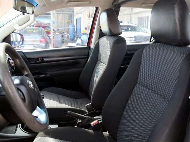 TOYOTA HILUX 2025 - Imagen 12