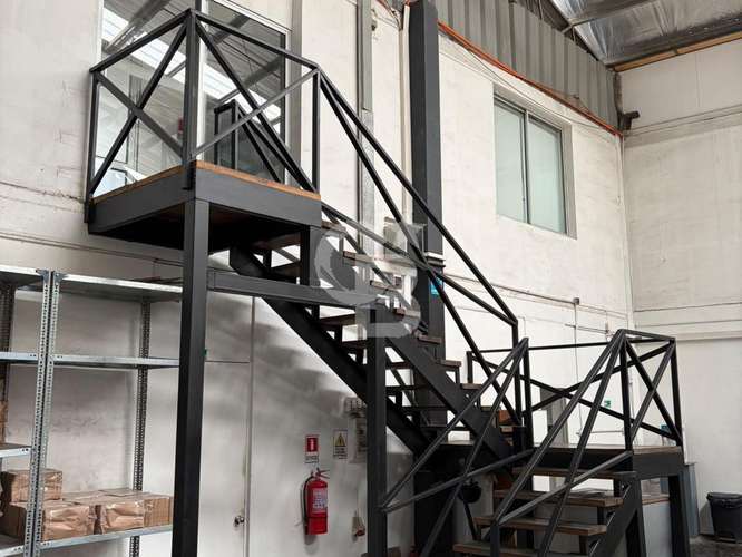 Bodega 630 m² en Macul: Oficinas, Exposición Comercial - Imagen 3