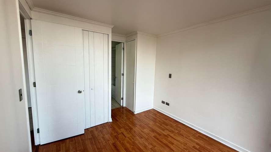 ARRIENDO DEPTO CON UBICACION INSUPERABLE EN SANT (187044) - Imagen 12