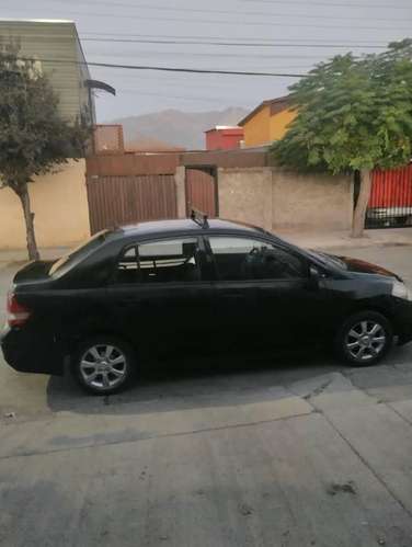 Vendo mi Nissan Tiida año 2011