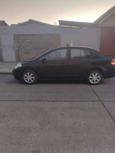 Vendo mi Nissan Tiida año 2011