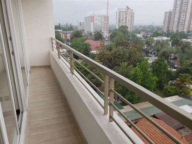 Depto condominio Macul en arriendo 380 mil 1D1B1Est terraza
