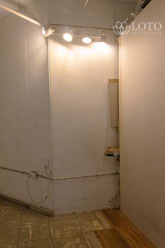 Se arrienda local comercial en paseo Comercial consolidado