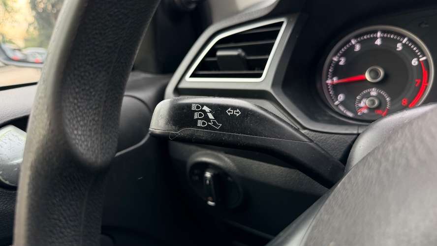 VOLKSWAGEN SAVEIRO 1.6 CD (2023) - Imagen 17