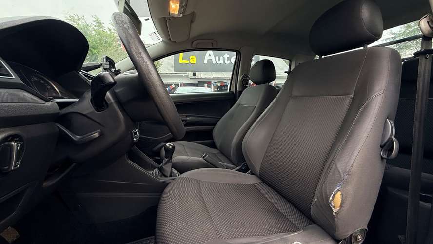 VOLKSWAGEN SAVEIRO 1.6 CD (2023) - Imagen 5