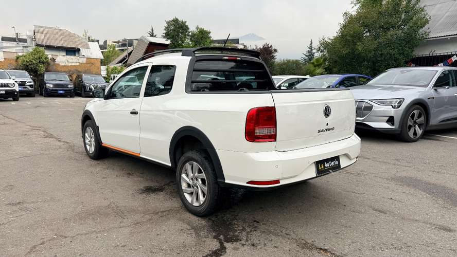 VOLKSWAGEN SAVEIRO 1.6 CD (2023) - Imagen 4