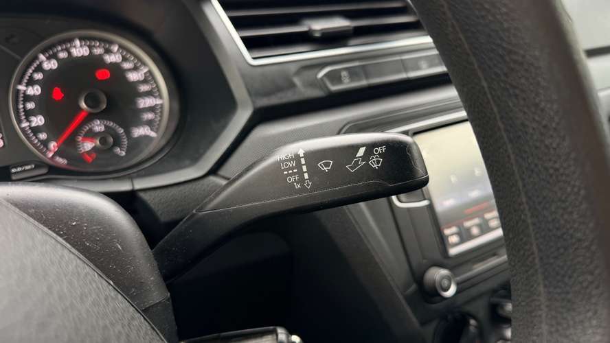 VOLKSWAGEN SAVEIRO 1.6 CD (2023) - Imagen 18