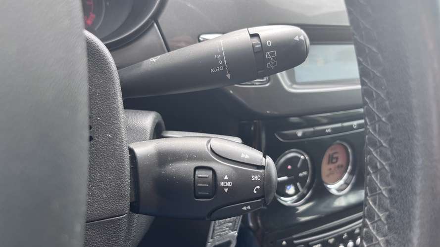 CITROEN C3 1.6 VTI MT (2014) - Imagen 8