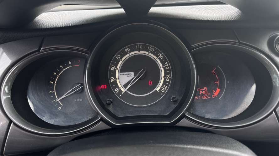 CITROEN C3 1.6 VTI MT (2014) - Imagen 6