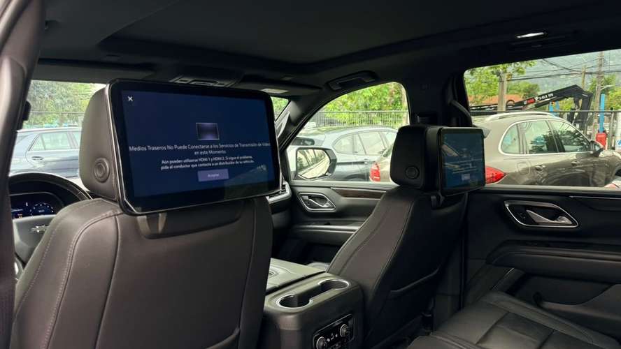 Chevrolet Tahoe Z71 4X4 5.3L AT (2022)