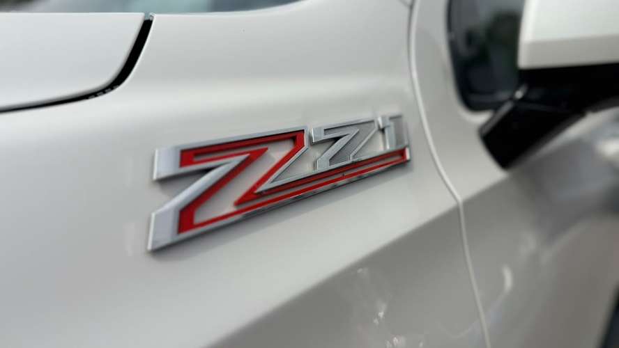 Chevrolet Tahoe Z71 4X4 5.3L AT (2022)