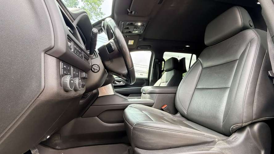 Chevrolet Tahoe Z71 4X4 5.3L AT (2022)