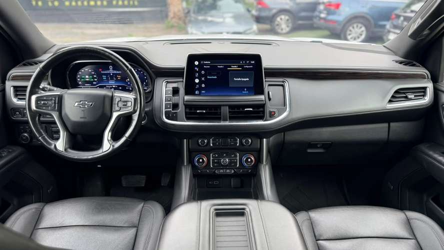 Chevrolet Tahoe Z71 4X4 5.3L AT (2022)