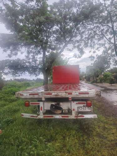 Se vende camión Freightliner FL-80