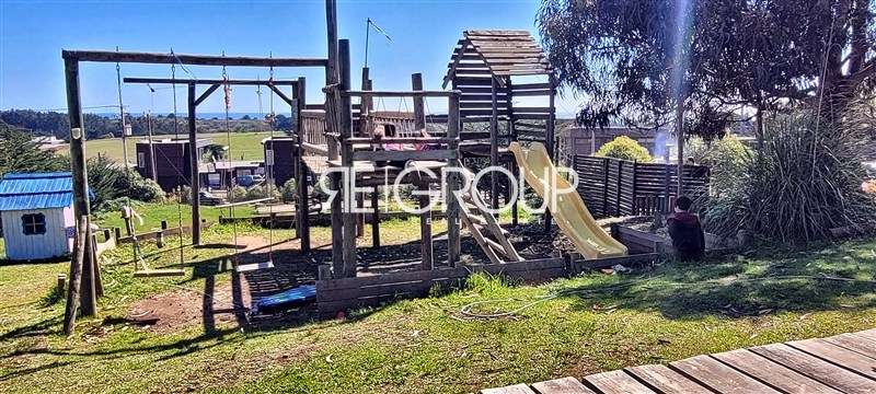 Venta Negocio Turístico - Casa y Cabañas con vista al mar