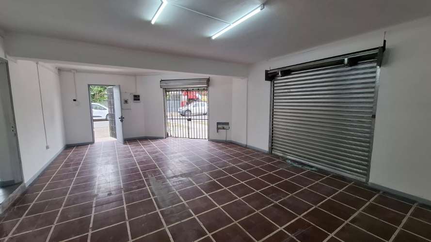 Arriendo local comercial esquina, 127 m², Quinta N