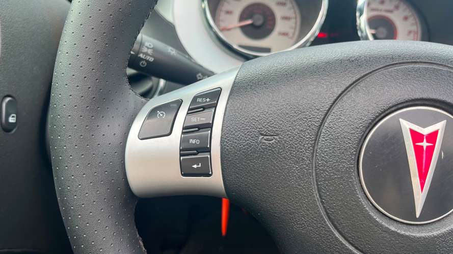 PONTIAC SOLSTICE 2.4 MT (2008)