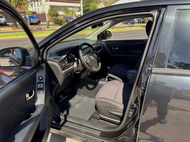 SSANGYONG KORANDO 2.0 MEC FULL AIRE AIRBAG ABS VER EN LAS CONDES 2014 - Imagen 15