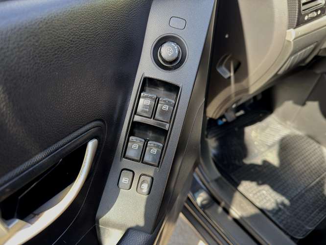 SSANGYONG KORANDO 2.0 MEC FULL AIRE AIRBAG ABS VER EN LAS CONDES 2014 - Imagen 9
