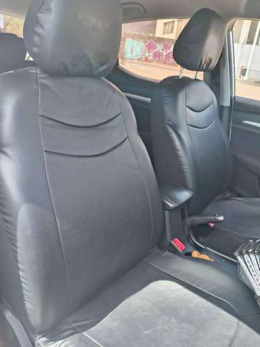Vendo mi auto x cambio de rubro