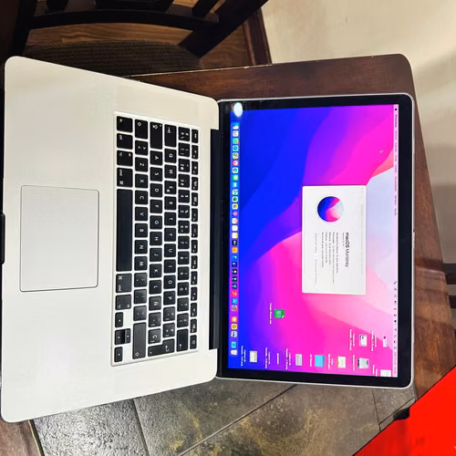 MacBook Pro 15" Retina 2015, Core i7, 16 GB RAM