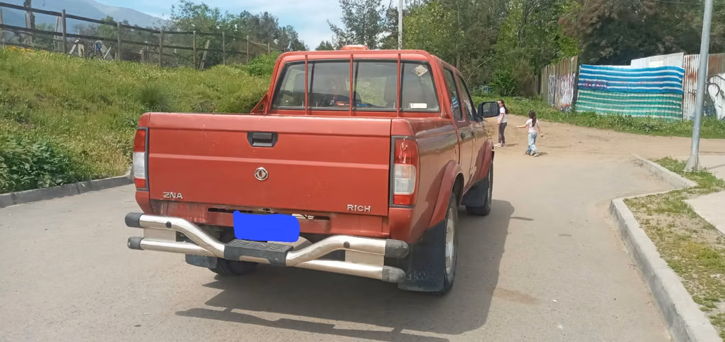 Camioneta ZNA RICH 2015