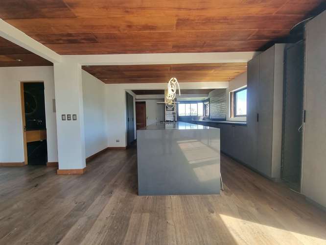 VENDE moderna casa 4D, en Los Almendros, Viña del - Imagen 9